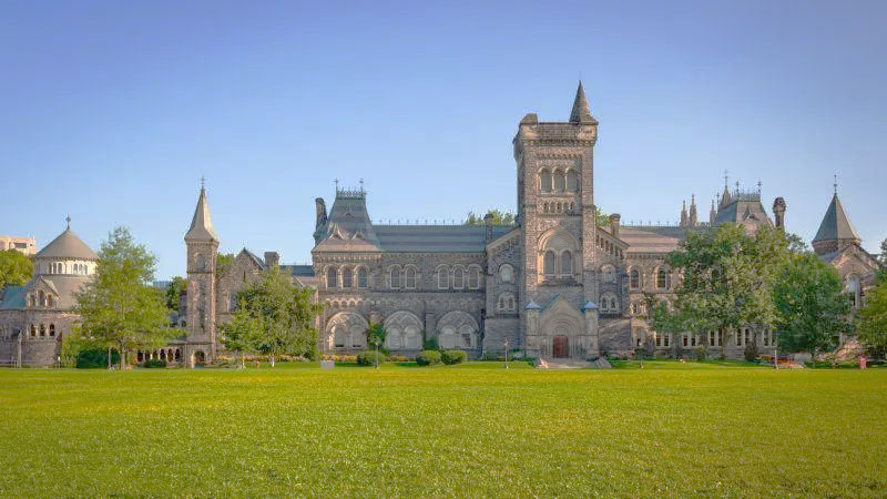 2022年加拿大最好的大学