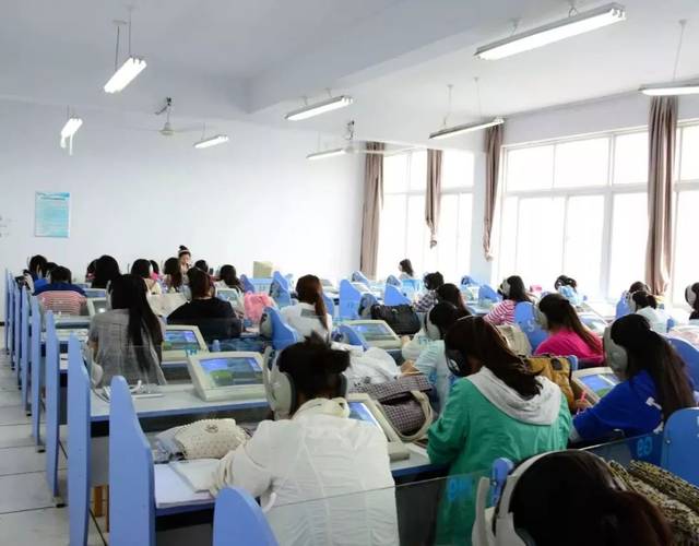 2021年南京大学外国语学院A-Level中心招生简章